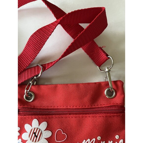 Disney Mad About Minnie Cross Body Passport Bag Adjustable Strap 7" Tall 5" Wide - Picture 3 of 5